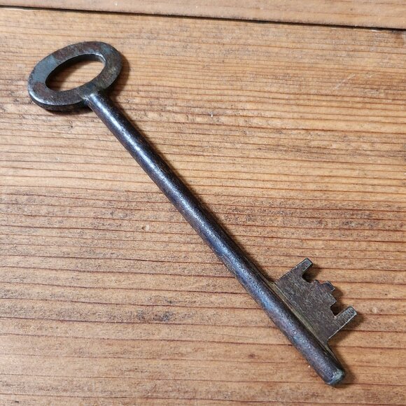 Antique skeleton key - Picture 2 of 3